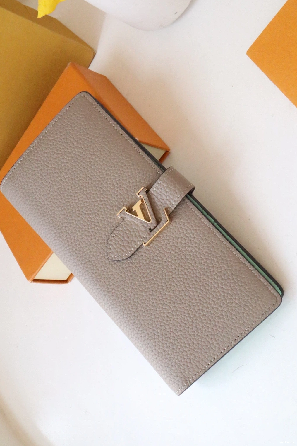 WIS WALLET LOUIS VERTICAL VUITTON 0127